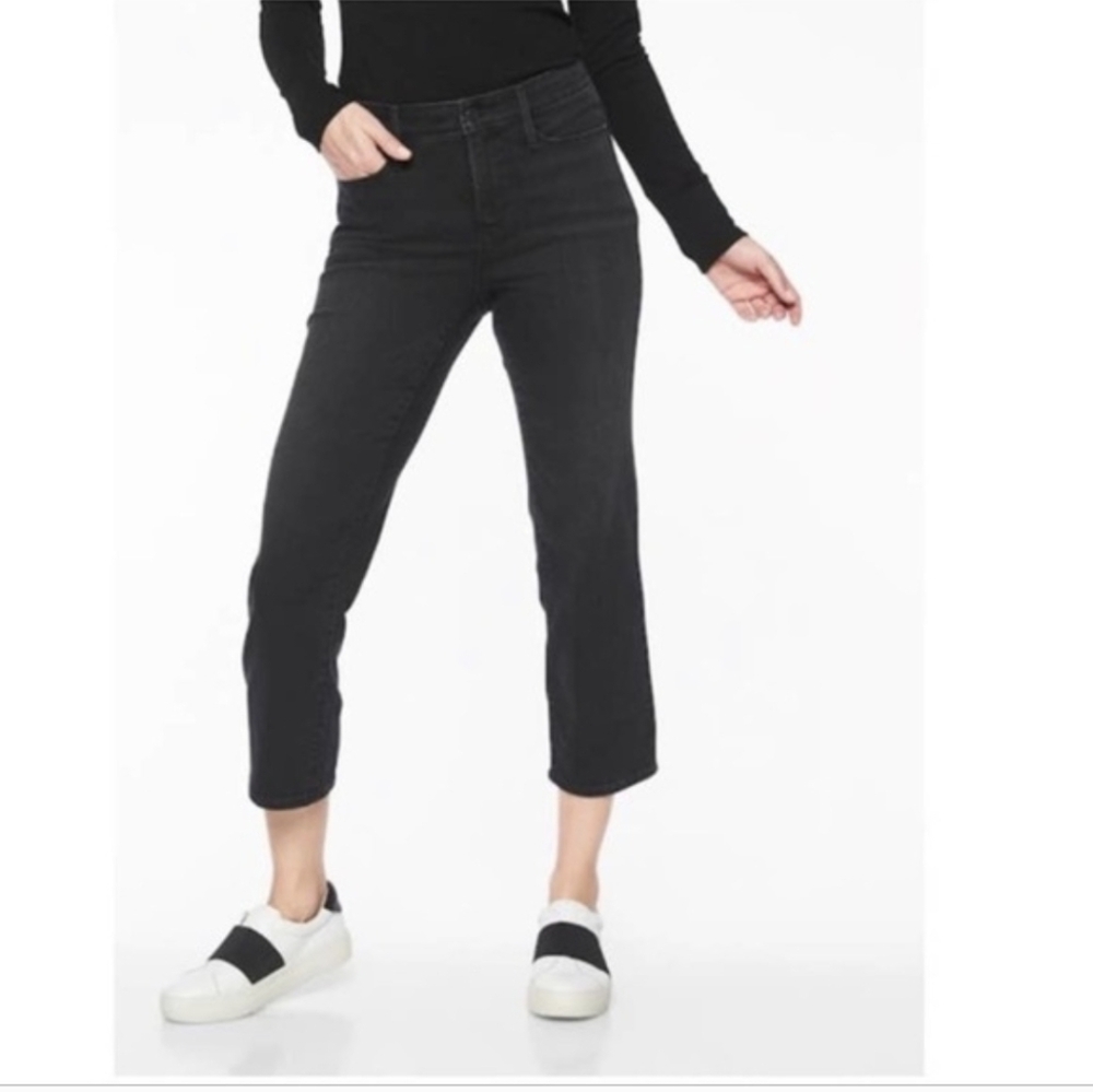 Athleta Sculptek High Rise Crop Kick Carbon Wash Jeans